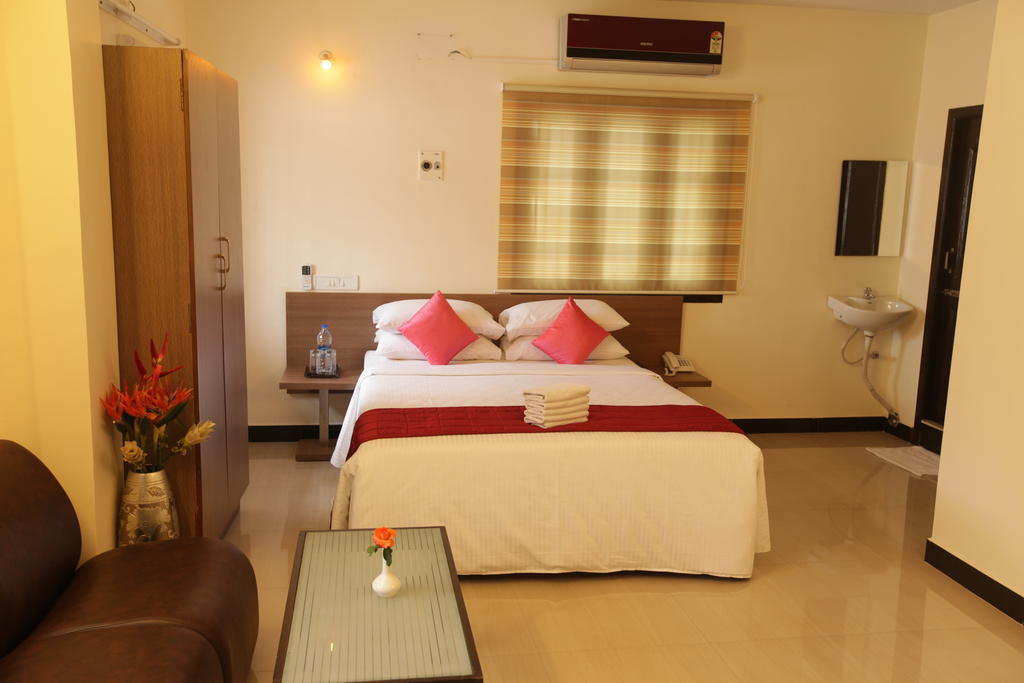 Aakash Inn Tiruvannāmalai Esterno foto