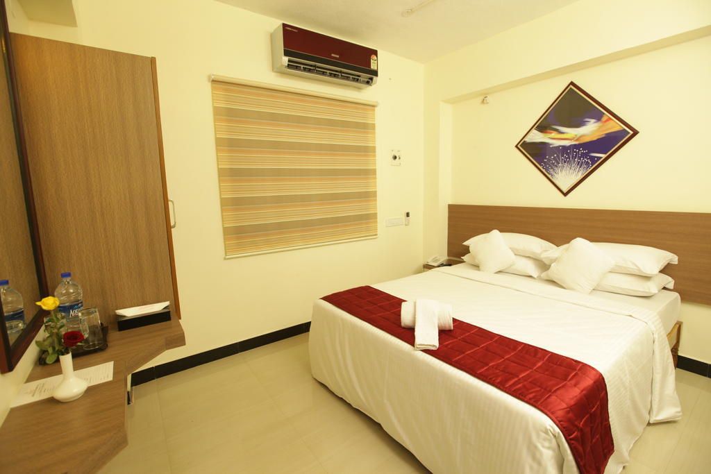 Aakash Inn Tiruvannāmalai Esterno foto