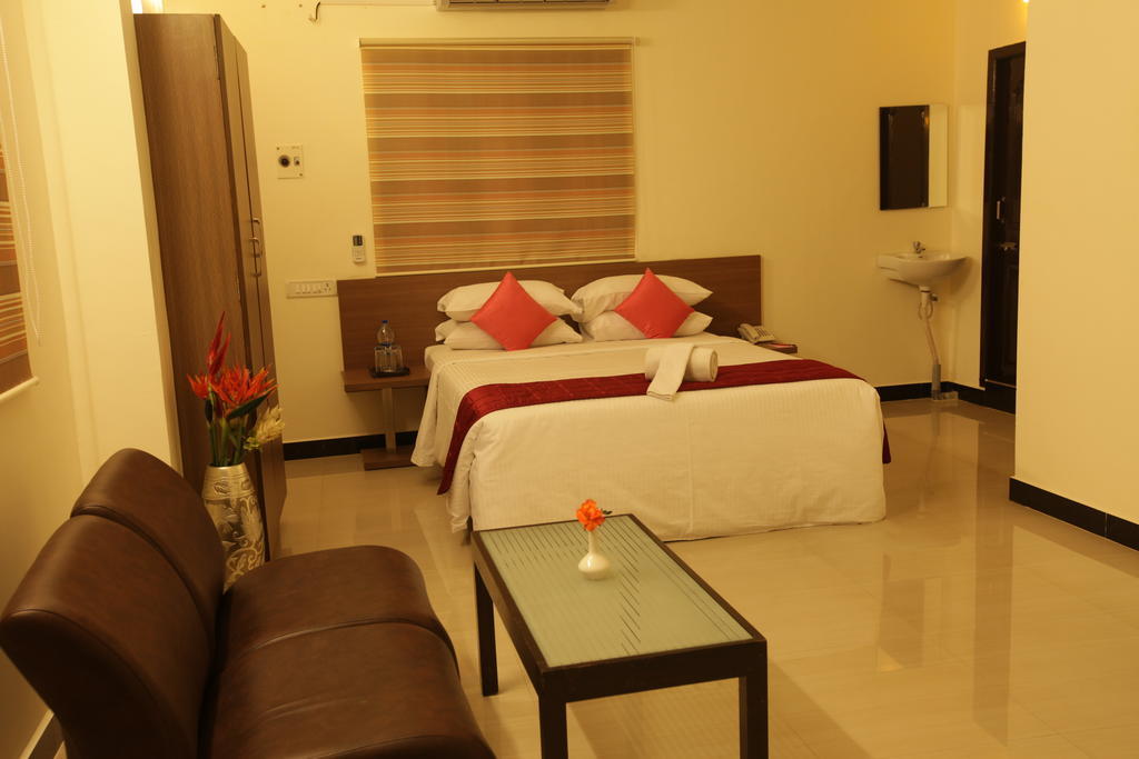 Aakash Inn Tiruvannāmalai Camera foto