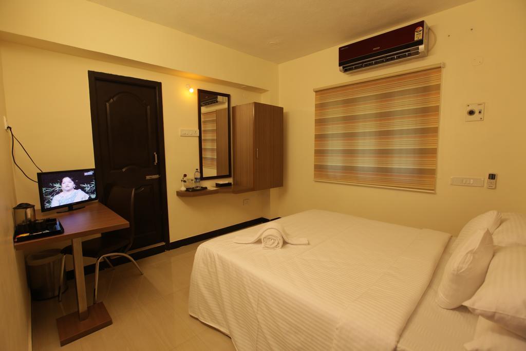 Aakash Inn Tiruvannāmalai Esterno foto