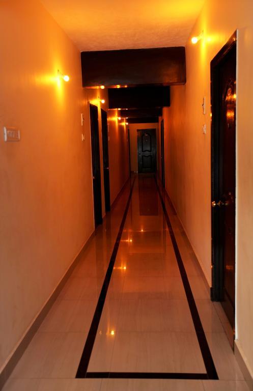Aakash Inn Tiruvannāmalai Esterno foto